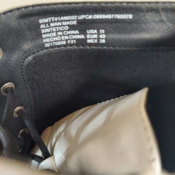 Lady's Boots - Picture 4 of 9